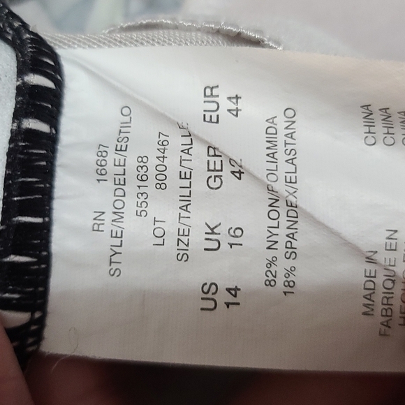 Unbranded Swimsuit Black Floral Modest Semi-Backless Ties Cruise Beach Sz 14 EUC - Picture 8 of 10